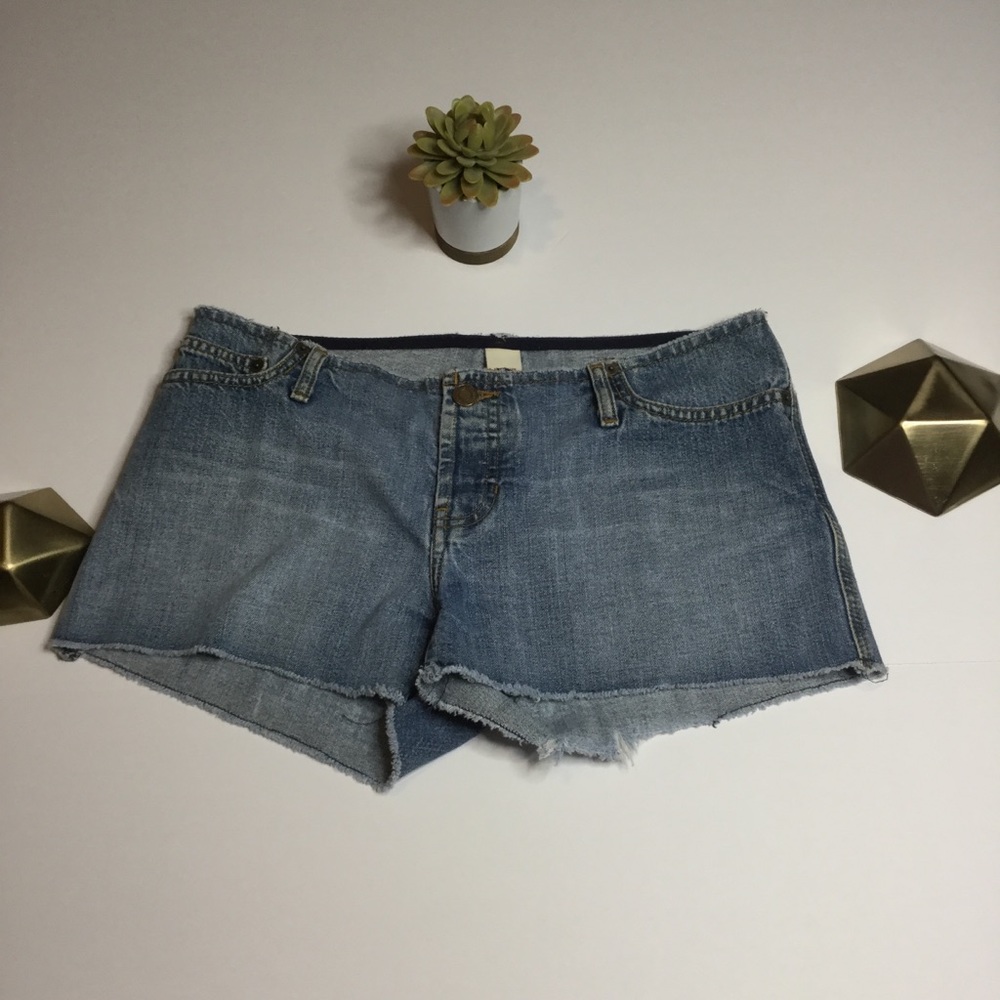 Abercrombie raw edge shorts